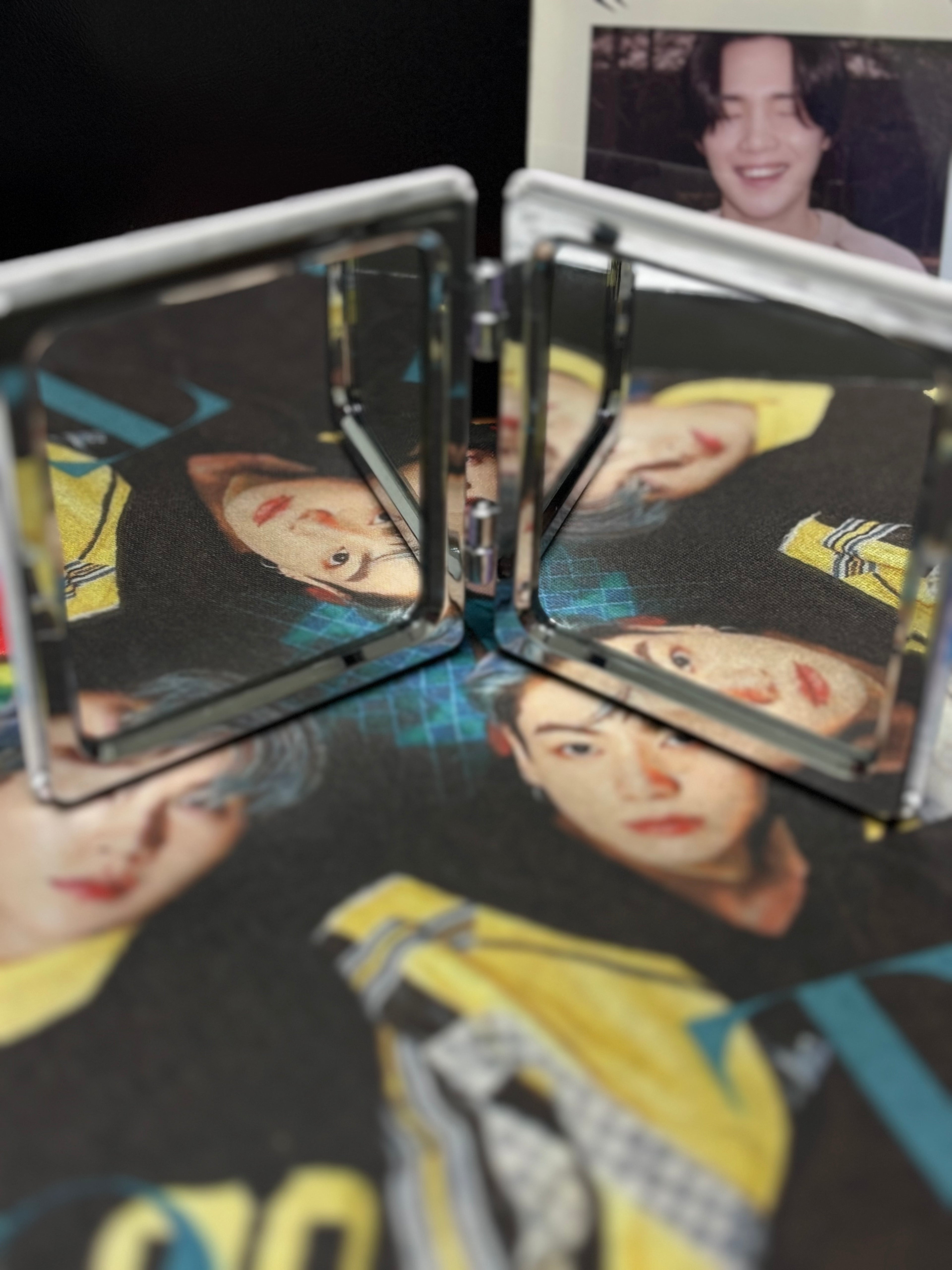 Mini Mirror – K-Pop
